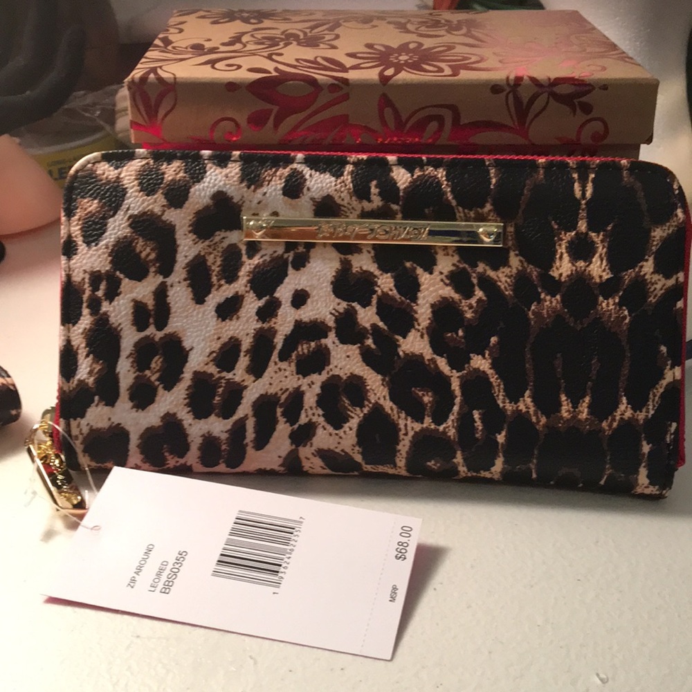 8”x4” Betsey Johnson leopard/ Red - Picture 2 of 8